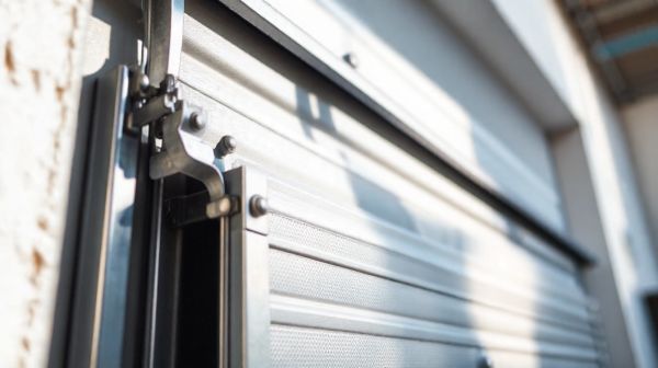Top conseils pour une isolation efficace d'une porte de garage